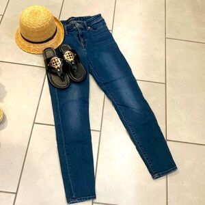Lucky Brand Ava Skinny Jeans size 6